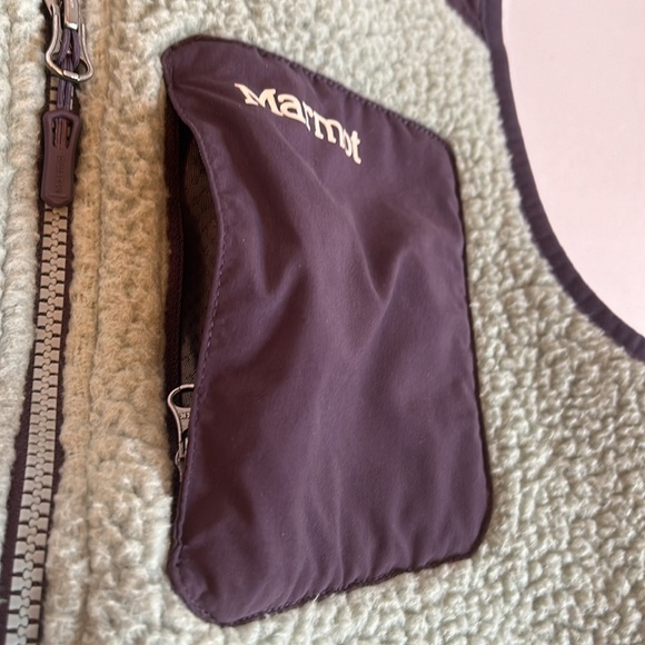 Marmot Wiley Vest in Sea fog- Nightshade Color  Women’s Size Smalll - Picture 3 of 14